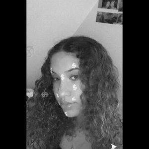 Meet your Posher, Jinijah